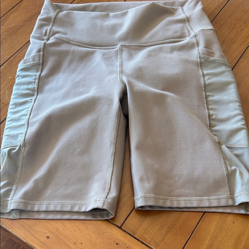 Fabletics High-Waist Women’s Light Tan Active Shorts with Side Pockets